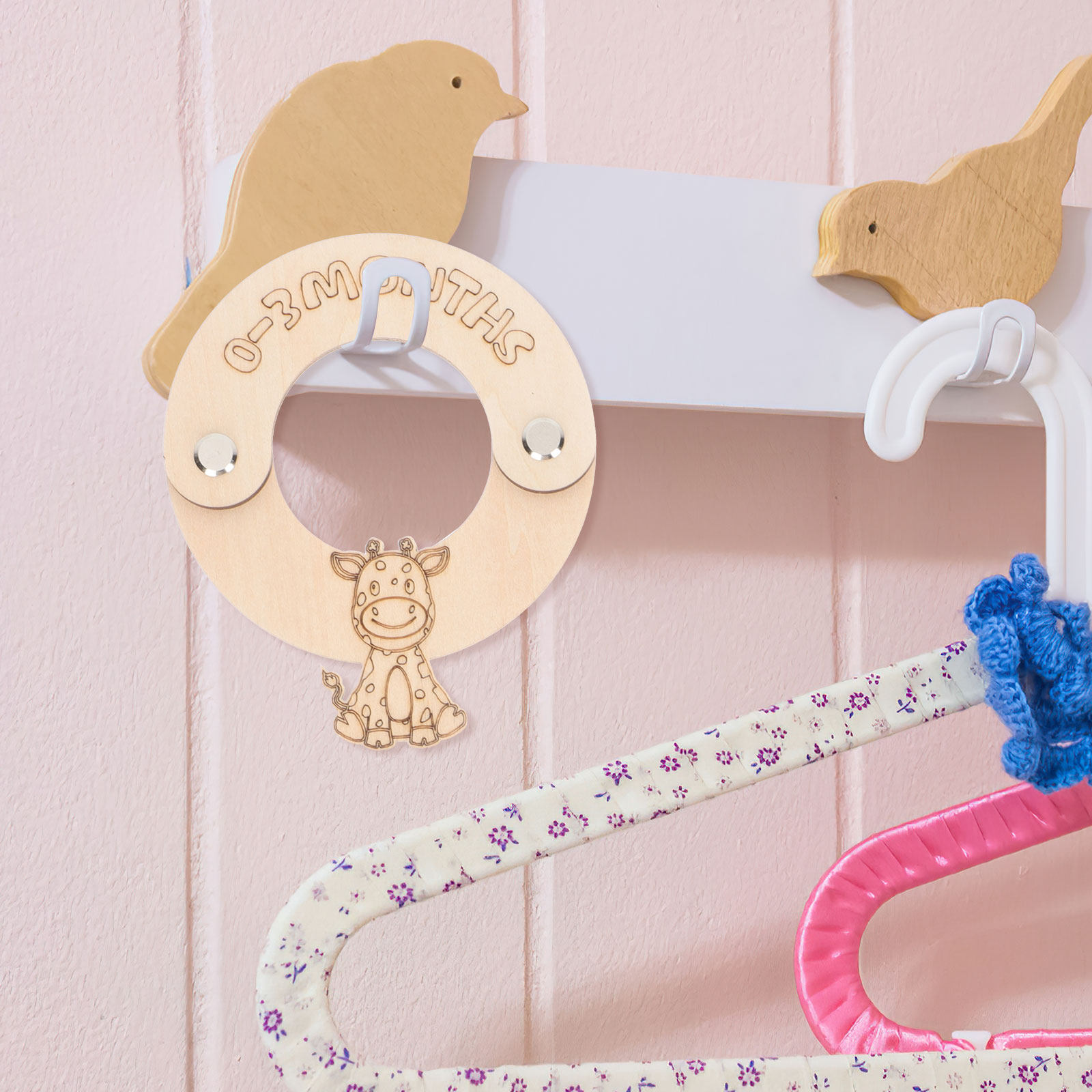 8Pcs Wooden Baby Clothing Divi - مراجعة Baby Clothing Organizer وسعره